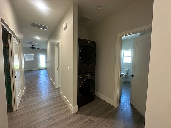 4th image of 940 D St