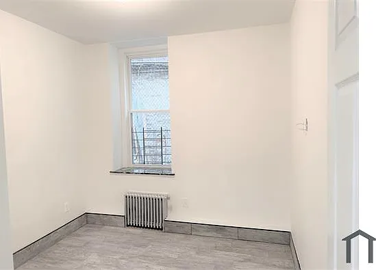 2311 Crotona Ave #9 — Photo 7