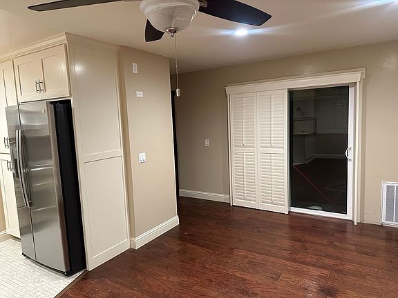 3rd image of 24 Hacienda Ln
