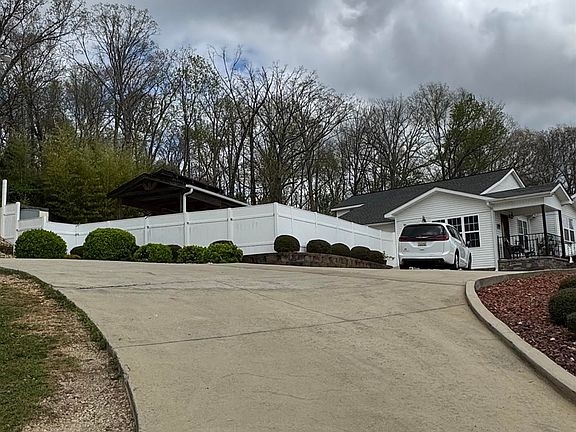 2nd image of 2101 County Road 60 E