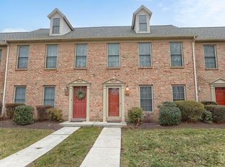 1284 Hunters Ridge Dr, Mechanicsburg, PA 17050