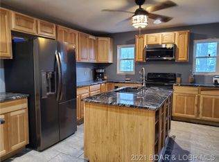 4637 Wigwam Rd, Stover, MO 65078