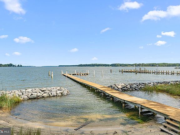 4th image of 975 Wilton Creek Rd