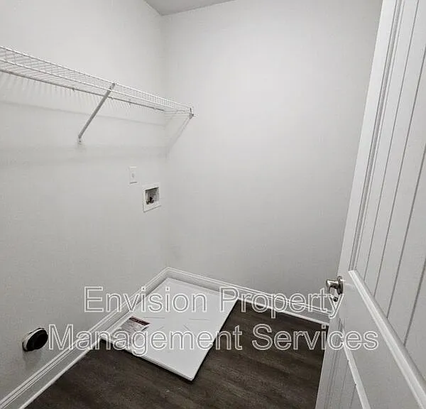 2190 Miranda Dr — Photo 12