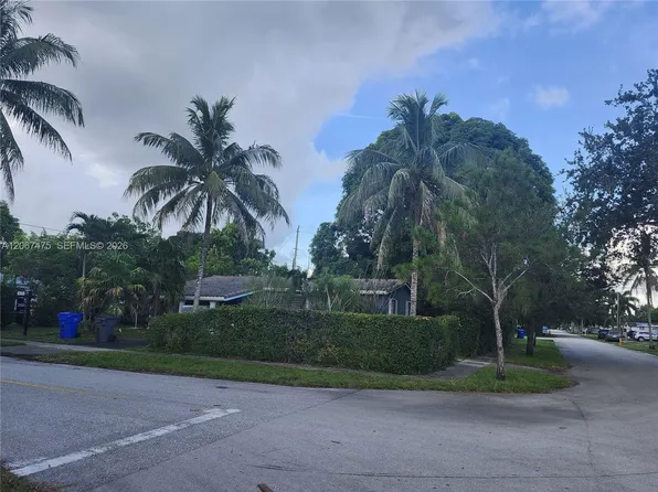 6570 Thomas St, Hollywood, FL 33024
