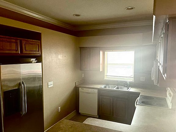 2nd image of 2097 Hidden Grove Ln #104