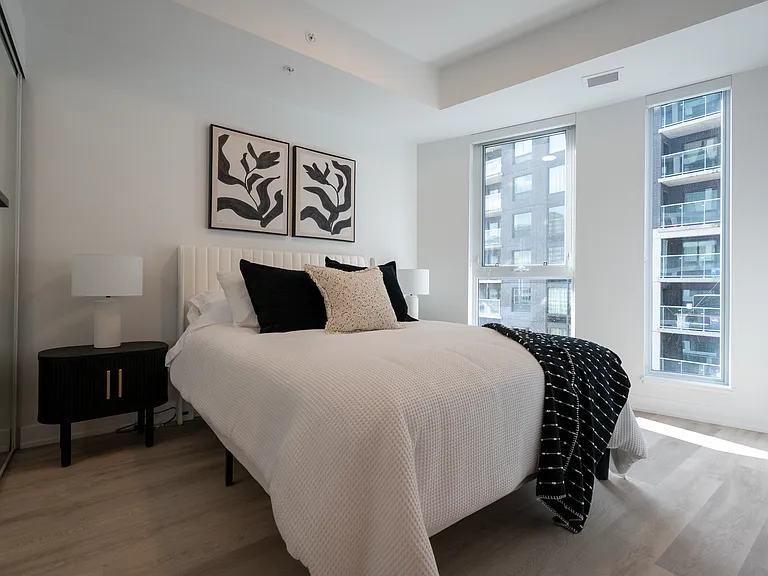 400 Albert St — Photo 32