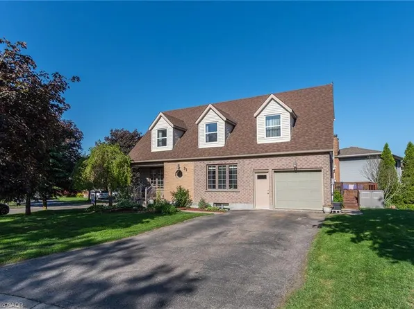 31 Windermere Ct, Kitchener, ON N2N 2W3