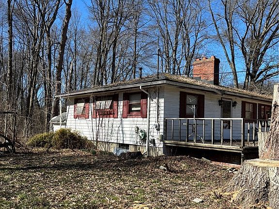 2nd image of 859 N Jewell Rd