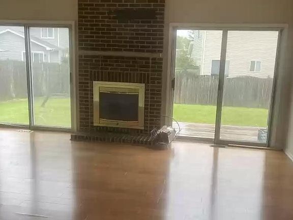 2nd image of 1403 Middlebury Dr