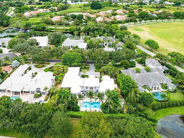 2540 Fairway Island Dr — Photo 45
