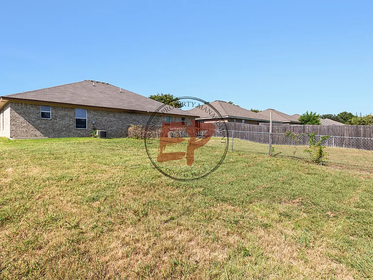 1623 Yuma Trl #A — Photo 5