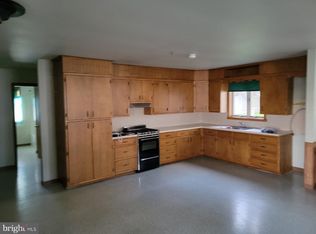 94 N Ronks Rd, Ronks, PA 17572