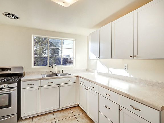 3rd image of 5300 Palo Duro Ave NE