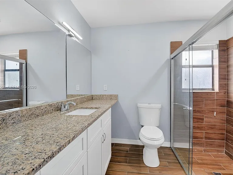 6043 Sunberry Cir — Photo 11