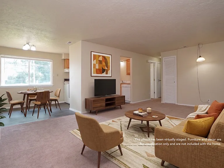 2208 S Owyhee St — Photo 2