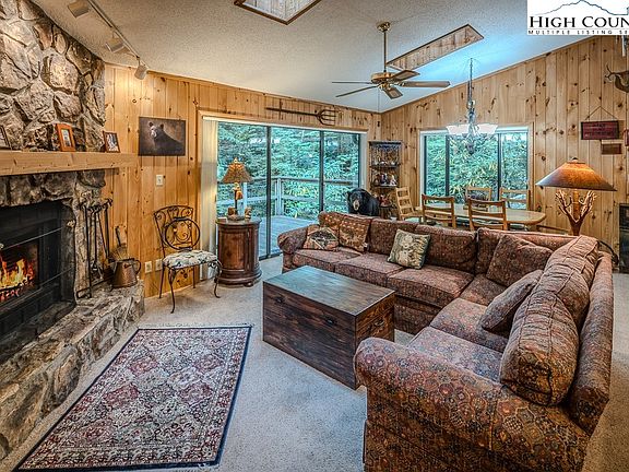 5th image of 205 Dogwood Lane