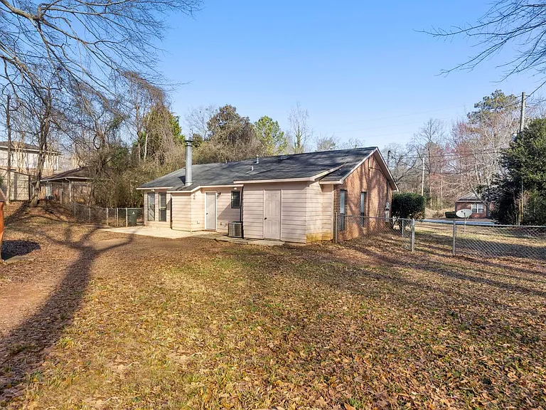 233 N Cedarbrook Dr — Photo 10