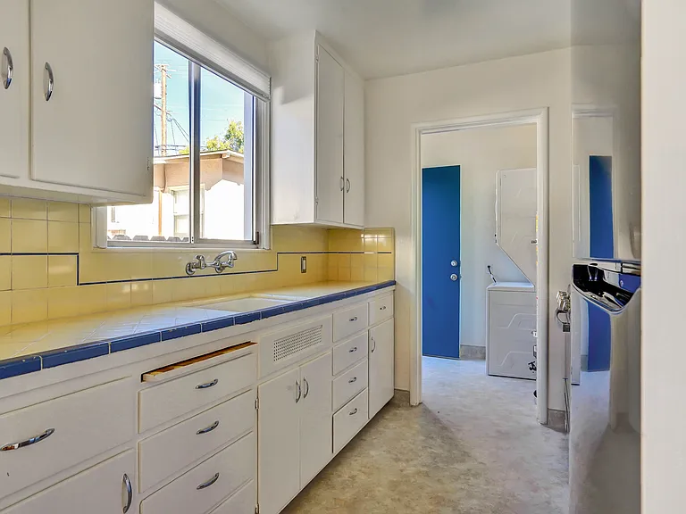 1311 Hopkins St #A — Photo 9