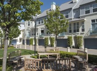 211 Village Ln, Foster City, CA 94404