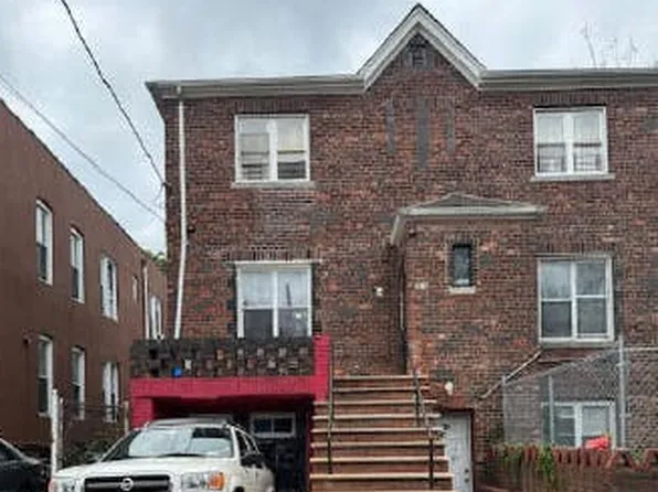 396 E 93rd St, Brooklyn, NY 11212