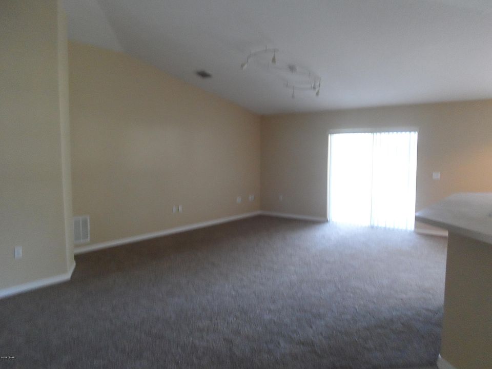 1st image of 220 Brasswood Ct