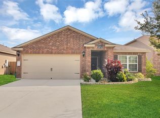 2718 Tracy Ln, Highlands, TX 77562