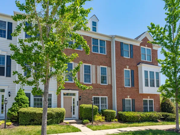 14633 Weeburn Way, Woodbridge, VA 22191