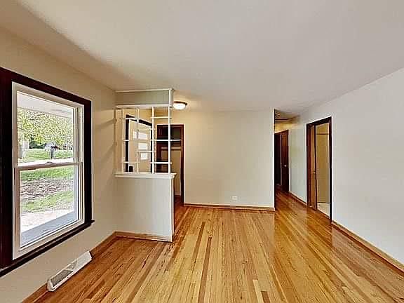 4th image of 11929 74th Ave
