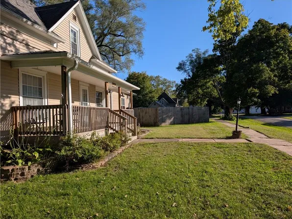 621 N Smith St, Burlington Junction, MO 64428