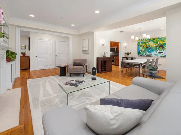 1861 Beacon St #1, Brookline, MA 02445