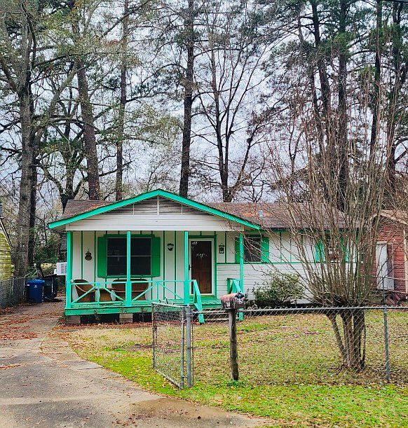 1st image of 7104 Penny St