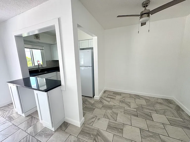 11225 1st St E #3 — Photo 7
