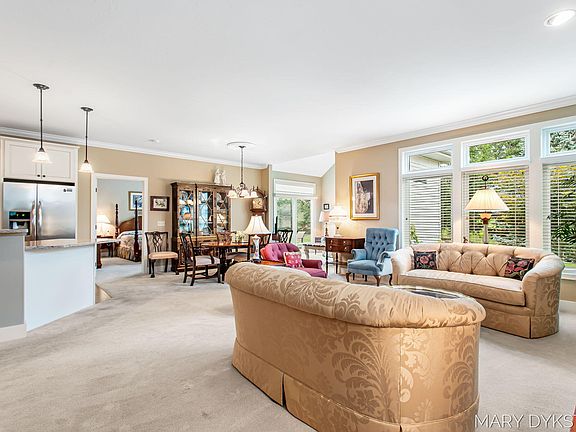 4th image of 1262 Saint Andrews Dr #36