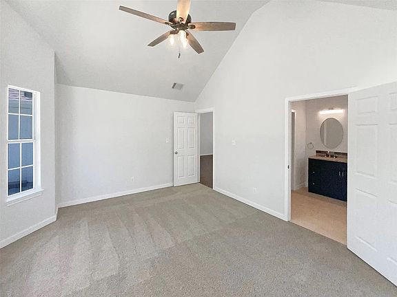 5th image of 2116 Wentworth Dr #9