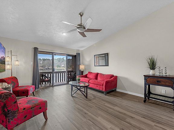 4th image of 801 River Rd APT 114F