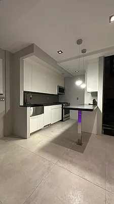 Rented by Highline Residential | media 134