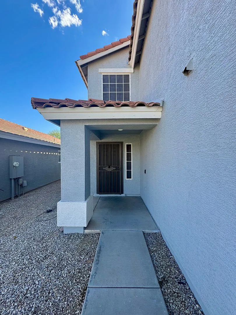 Great 4bedroom/3bath Home With All That You Need — Photo 2