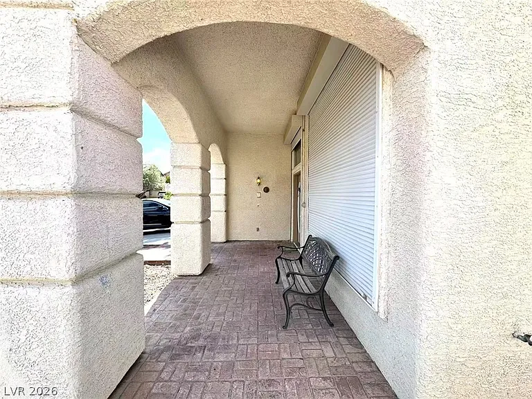 1904 Bocale Ct — Photo 2