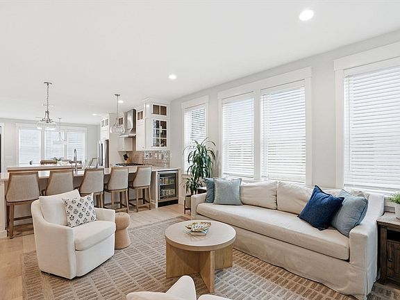 5th image of 55 A St