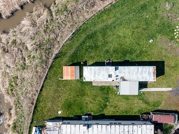 4th image of 913 W Palouse River Dr Trailer 37
