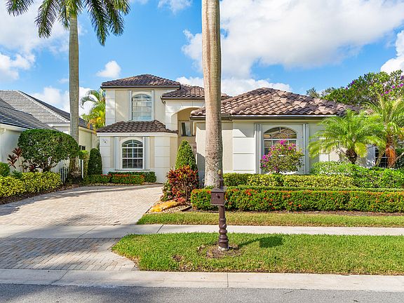 2nd image of 16137 Villa Vizcaya Place