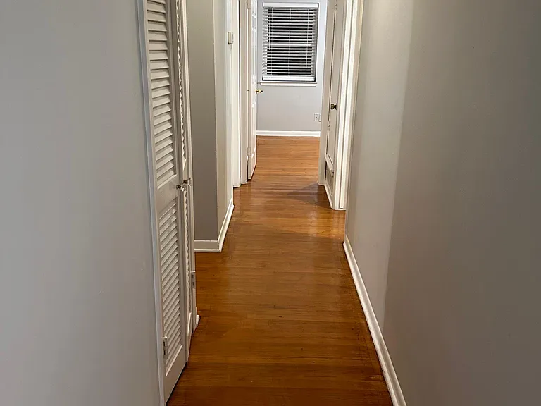 922 Downing St — Photo 24
