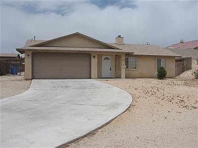 1st image of 1020 Palmetto Dr