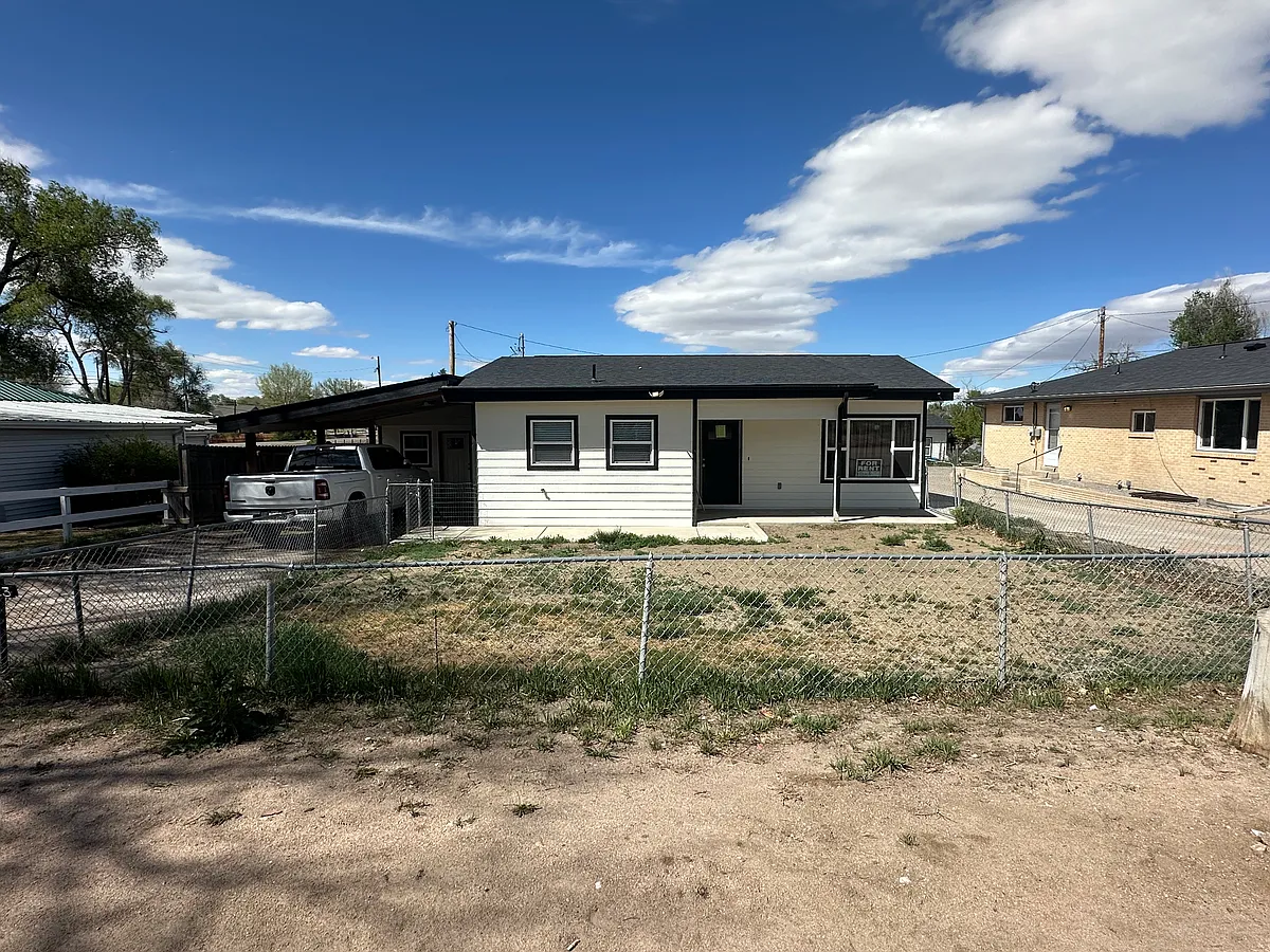 Building Photo - 18523 County Road Q5