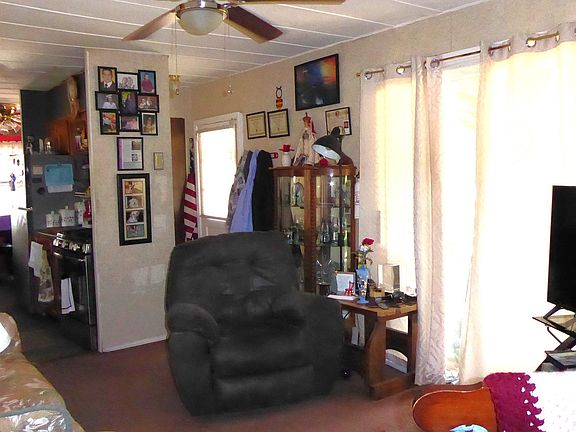3rd image of 6700 Magnolia Dr