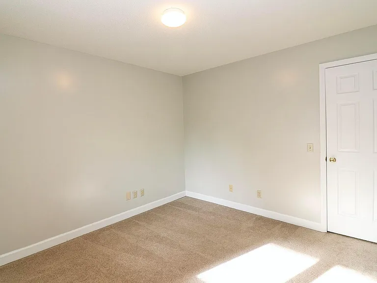679 Cedar Point — Photo 21