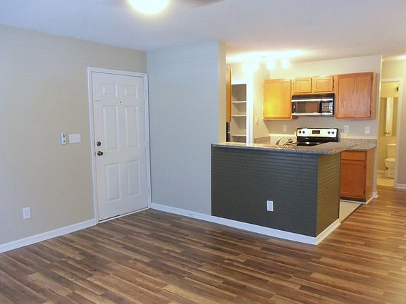 Renovated 2 BR/2BA Condo
