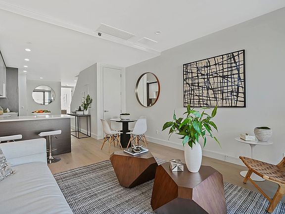 5th image of 316 22nd St #2C