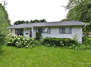 1434 N Russell Ave, Aurora, IL 60506